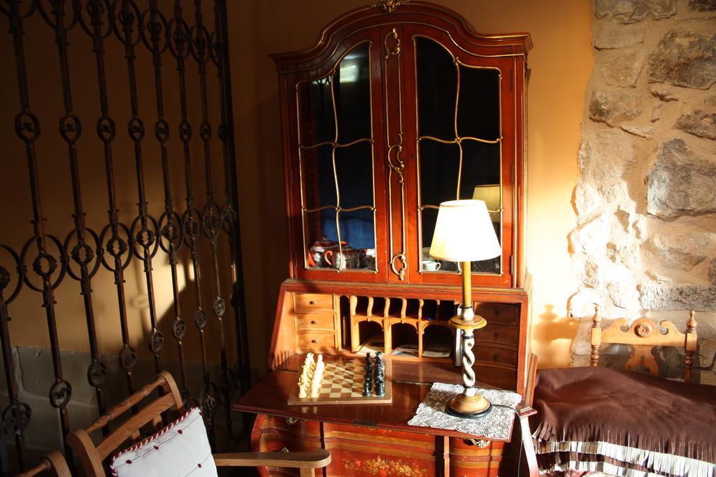 La Casa De Sebastian Guest House วาลเดร์โรเบรส ภายนอก รูปภาพ